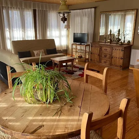 Hospedium Almanzor 2*