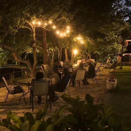 Hospedium Almanzor 2* Navarredonda de Gredos