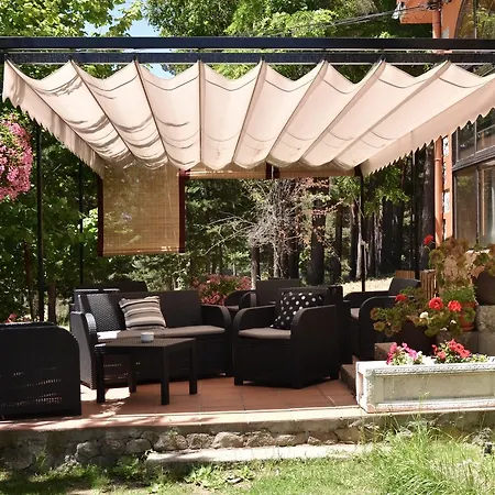 Guest house Hospedium Almanzor 2*