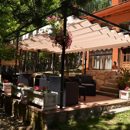 Hospedium Almanzor Guest house Navarredonda de Gredos