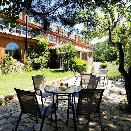 Hospedium Almanzor 2*