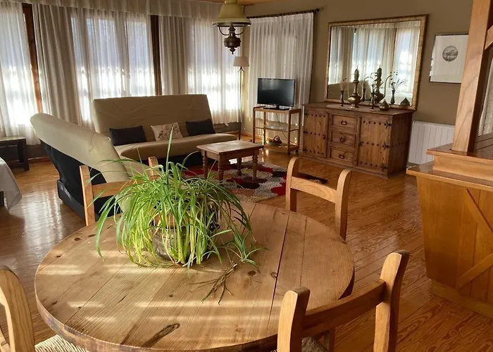 Hospedium Almanzor 2*